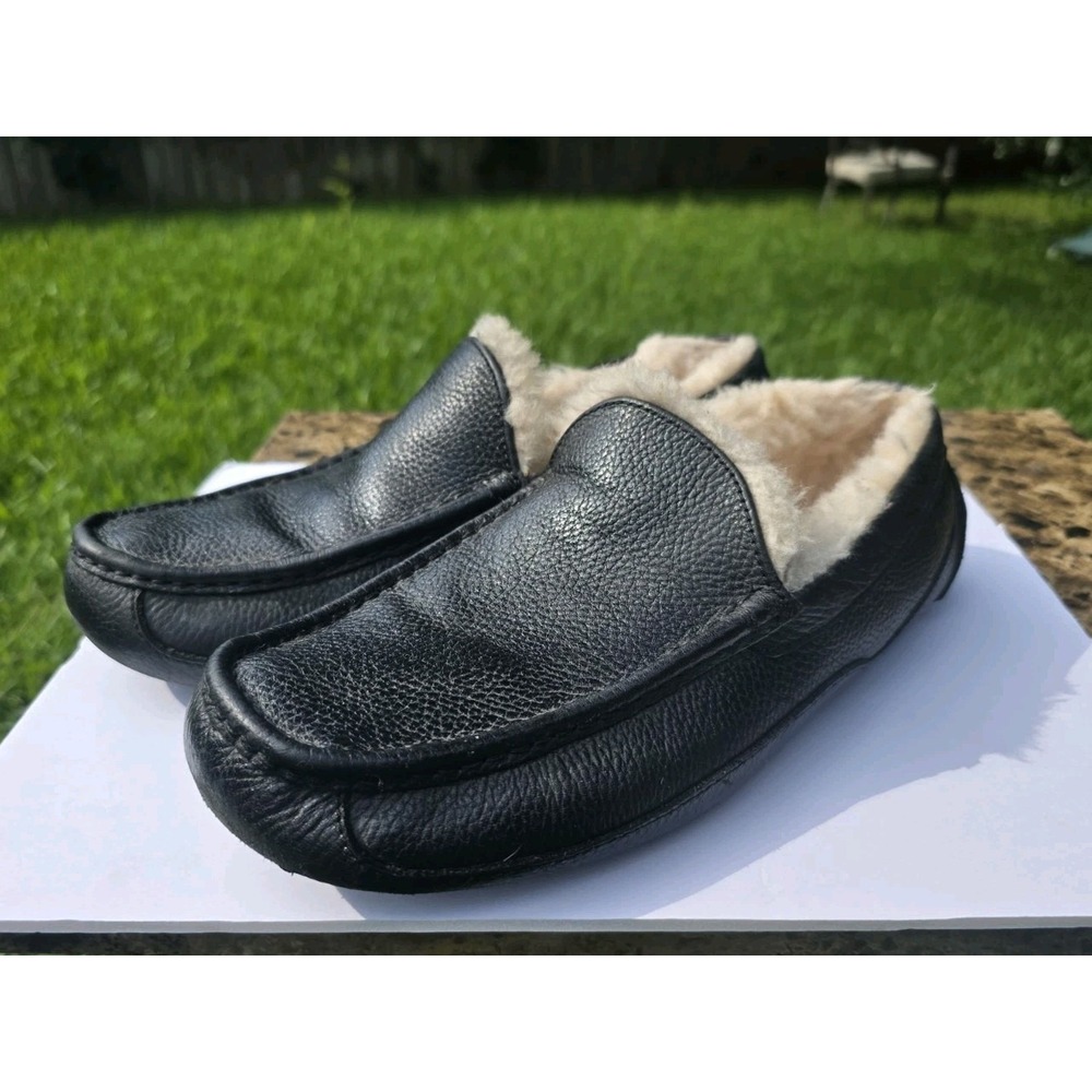 UGG Ascot Mens Black Leather Sheepskin Slipper 11